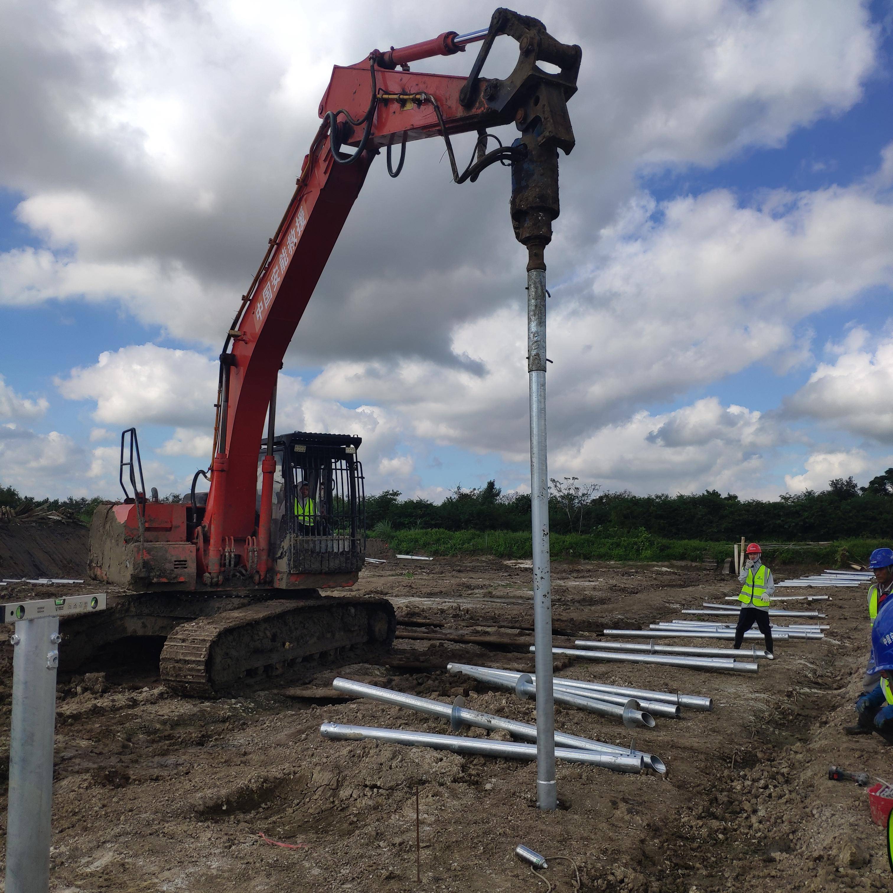 光伏地桩的使用年限和寿命是多久？